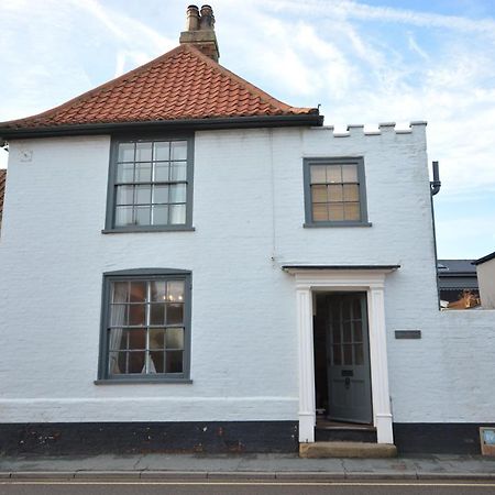 Gosfield Cottage, Aldeburgh Extérieur photo
