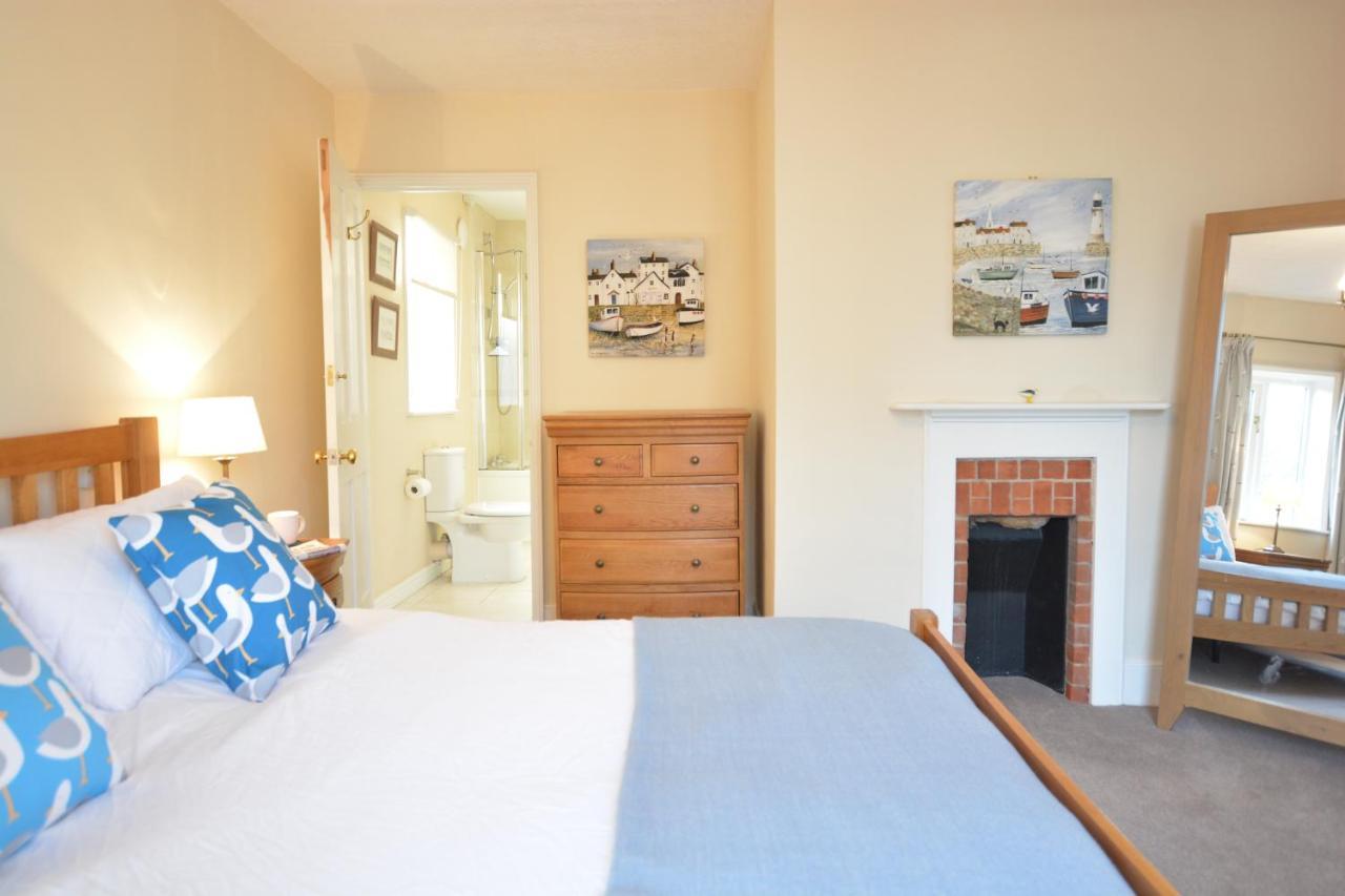 Gosfield Cottage, Aldeburgh Extérieur photo